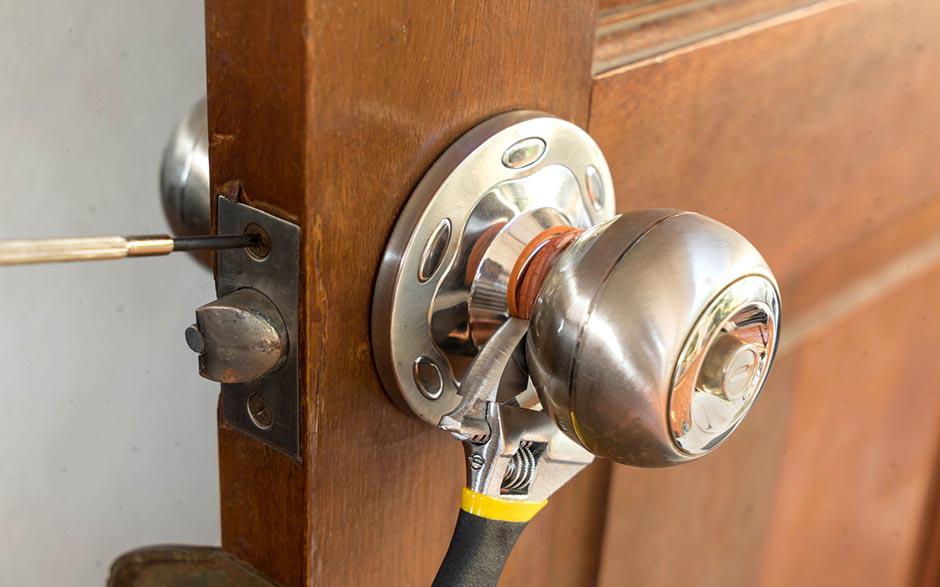 serrure de porte Wissous